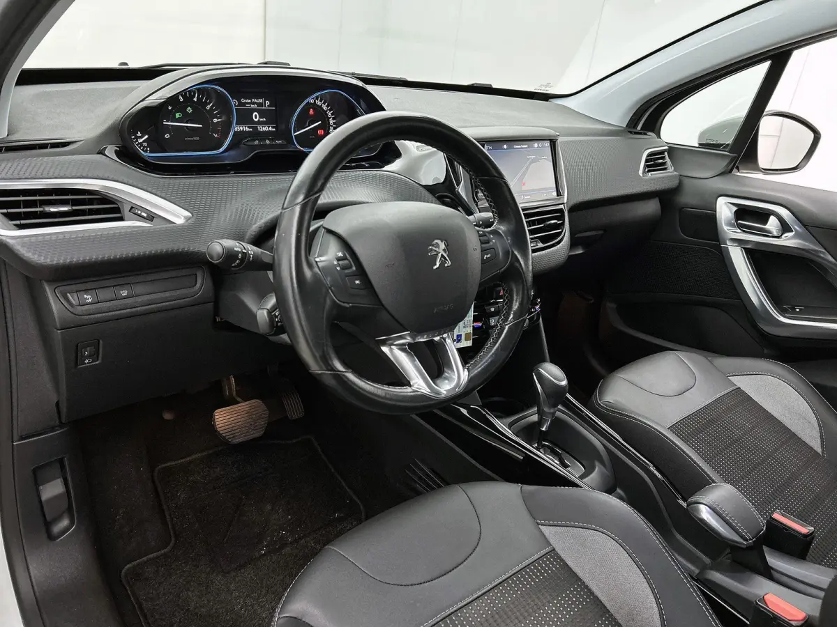 1.2 110pk Allure Automaat | 1ste Eigenaar | Navigatie | Apple Carplay/Android Auto | 16"LMV | Camera | Cruise Control | Climate Control |