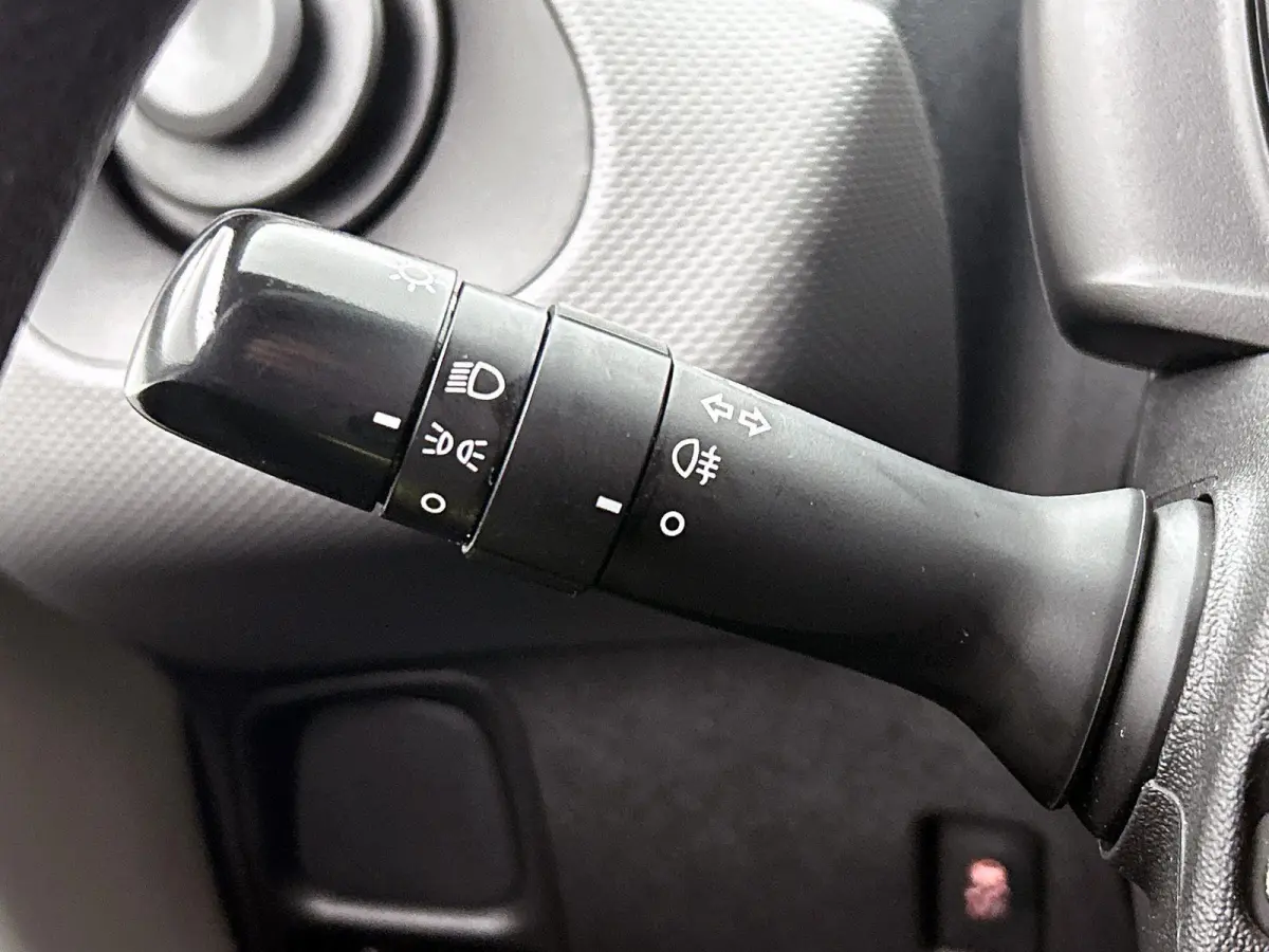 1.0 72pk Active | Airco | Bluetooth | IsoFix |