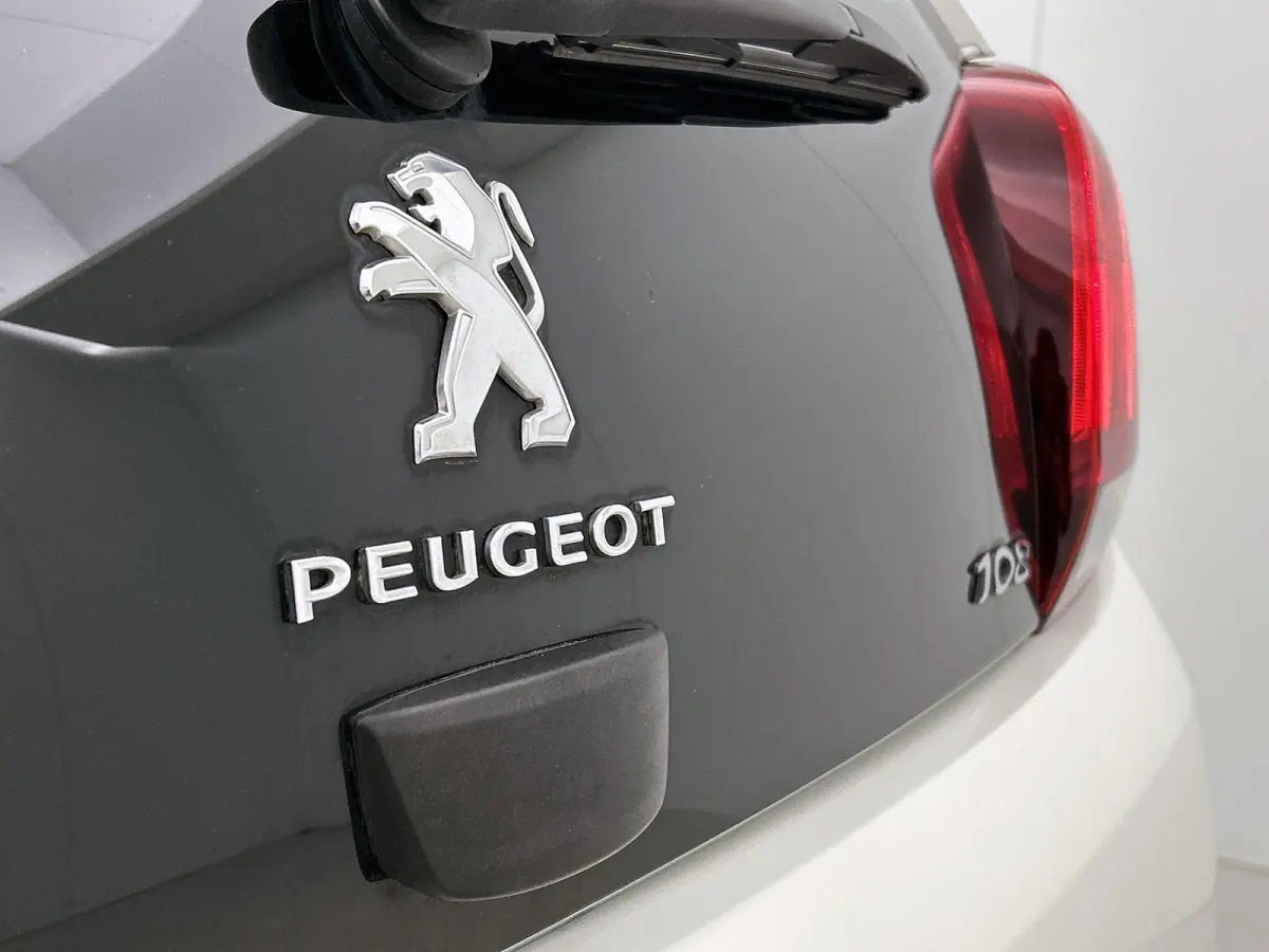 1.0 72pk Active | Airco | Bluetooth | IsoFix |