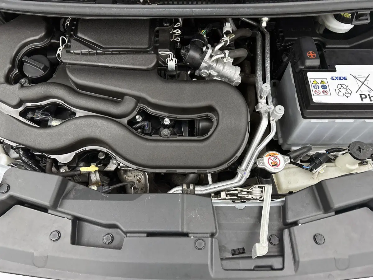 1.0 72pk Active | Airco | Bluetooth | IsoFix |