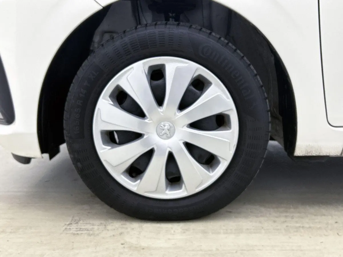 1.0 72pk Active | Airco | Bluetooth | IsoFix |