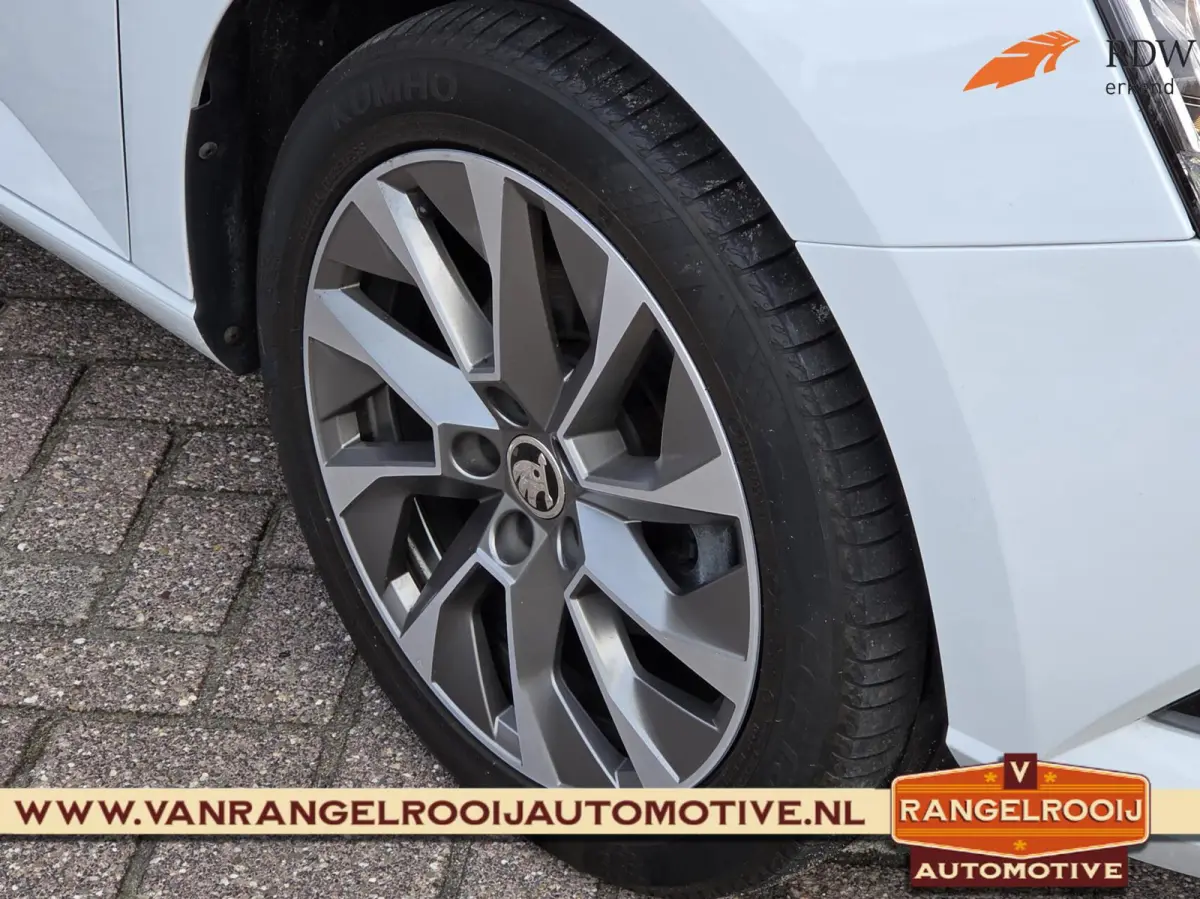 1.0 TSI Business Edition, trekh., cruise, pdc, 16" lmv