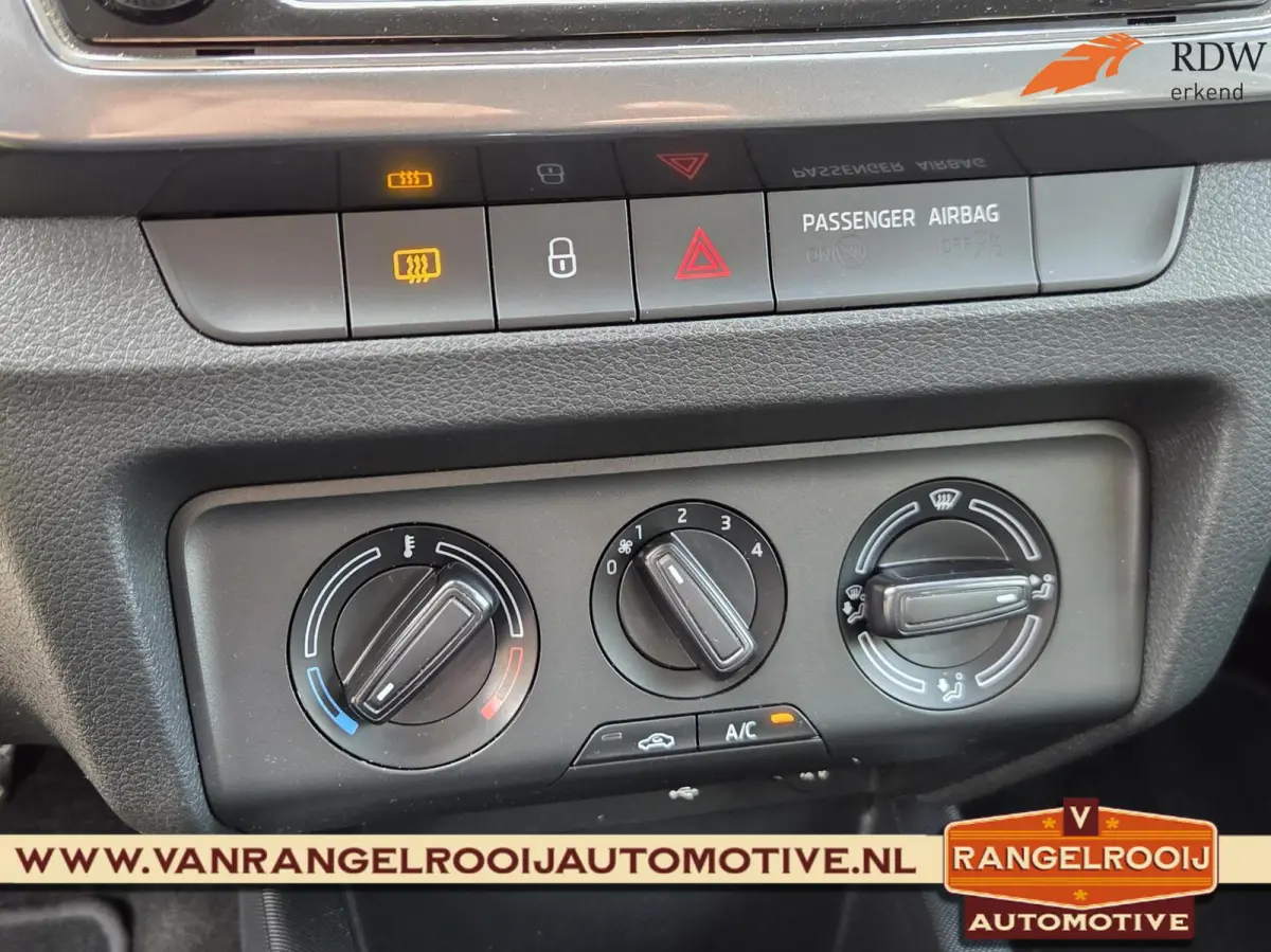 1.0 TSI Business Edition, trekh., cruise, pdc, 16" lmv