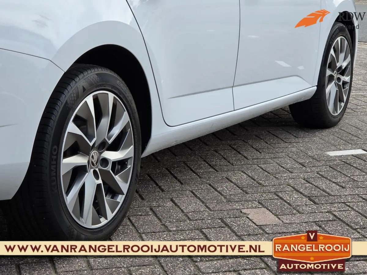 1.0 TSI Business Edition, trekh., cruise, pdc, 16" lmv