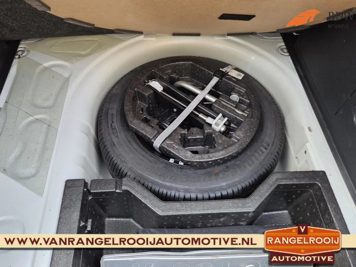 1.0 TSI Business Edition, trekh., cruise, pdc, 16" lmv