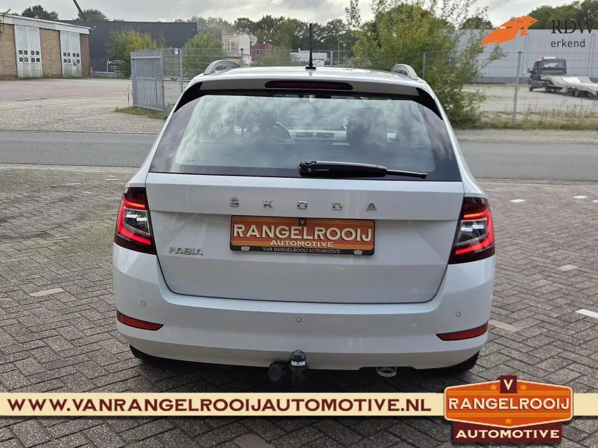 1.0 TSI Business Edition, trekh., cruise, pdc, 16" lmv