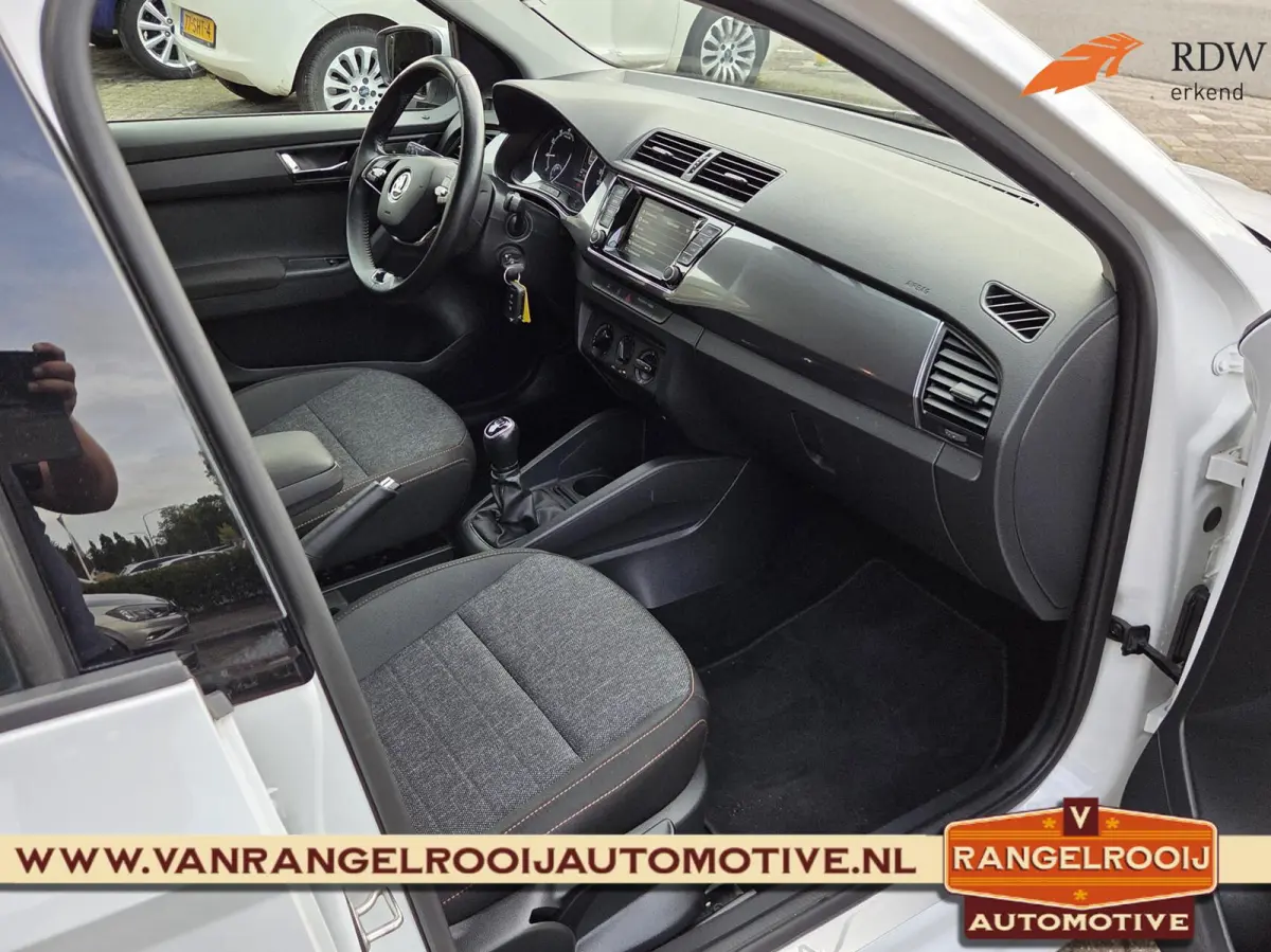 1.0 TSI Business Edition, trekh., cruise, pdc, 16" lmv