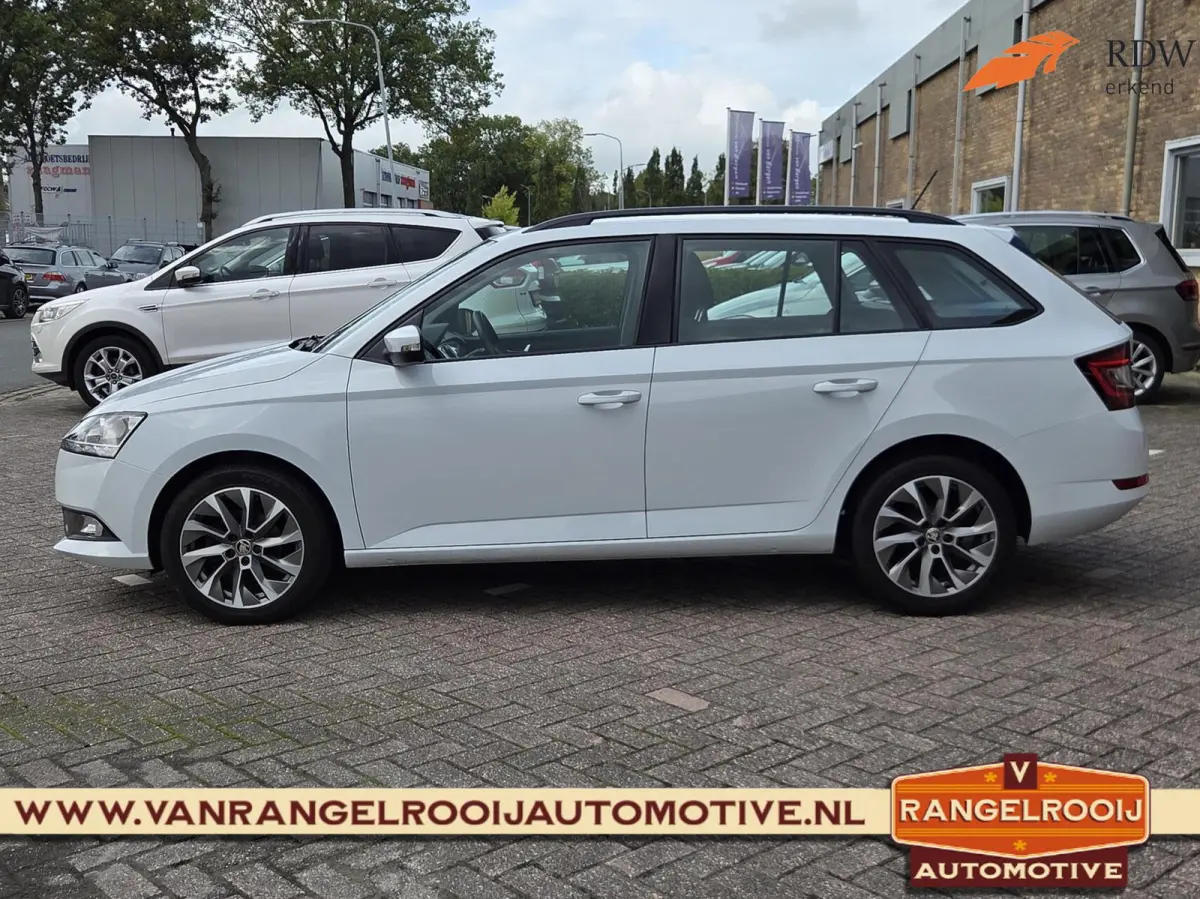 1.0 TSI Business Edition, trekh., cruise, pdc, 16" lmv