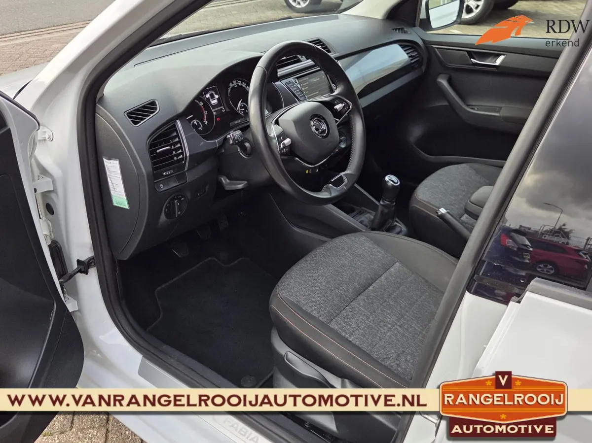 1.0 TSI Business Edition, trekh., cruise, pdc, 16" lmv