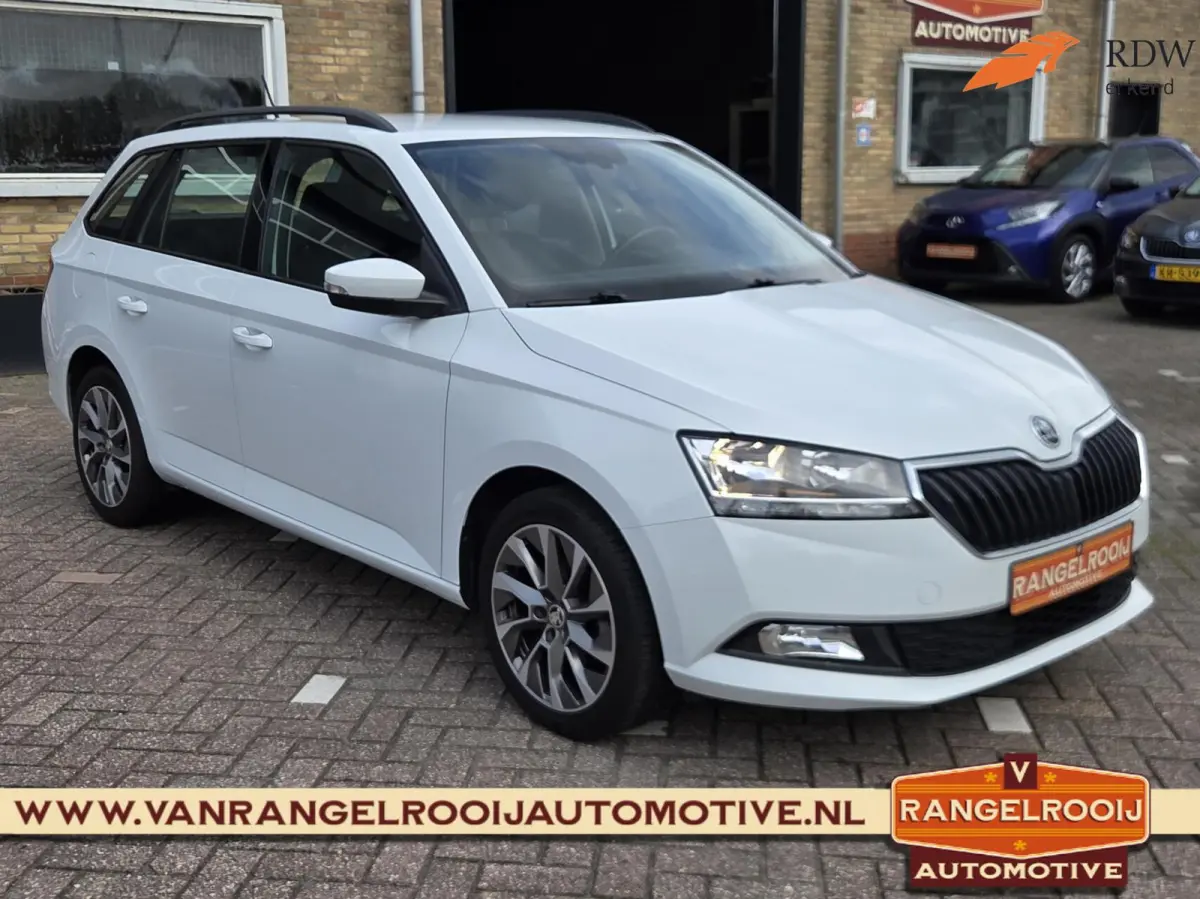 1.0 TSI Business Edition, trekh., cruise, pdc, 16" lmv