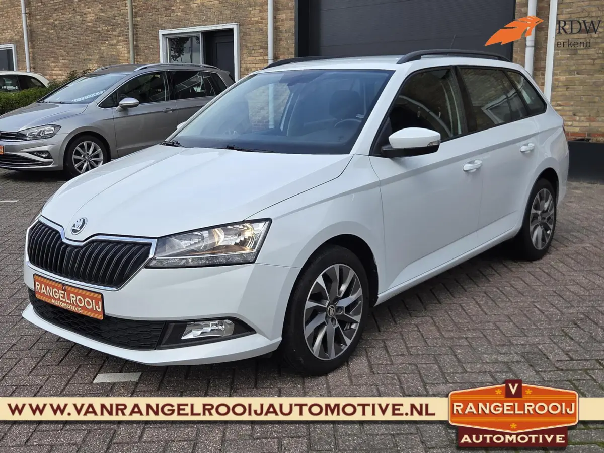 1.0 TSI Business Edition, trekh., cruise, pdc, 16" lmv