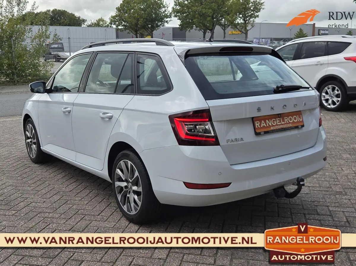 1.0 TSI Business Edition, trekh., cruise, pdc, 16" lmv