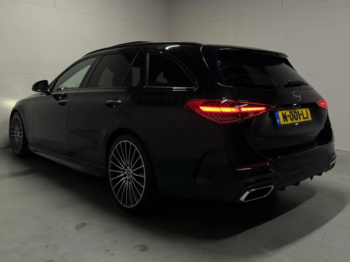 200 AMG Pano 360° Memory Carplay Trekh. NAP