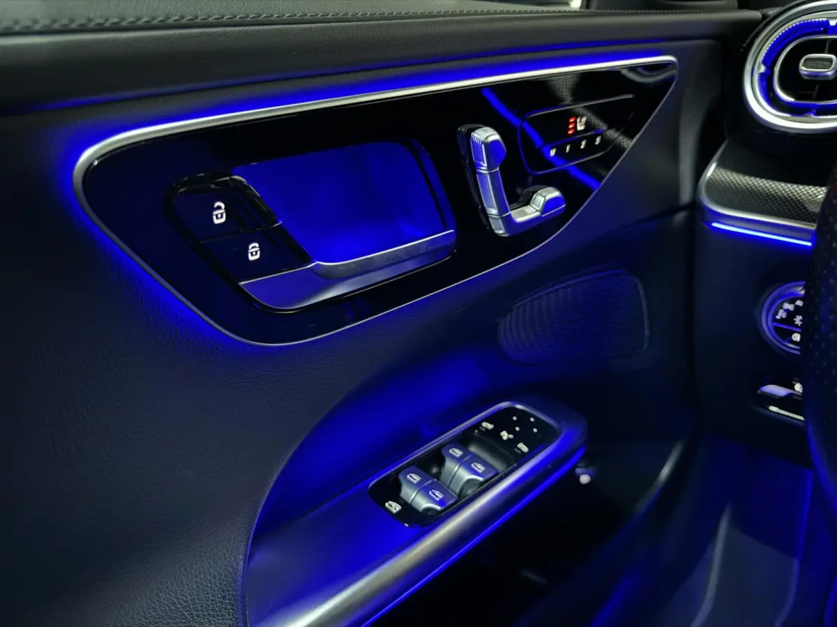 200 AMG Pano 360° Memory Carplay Trekh. NAP