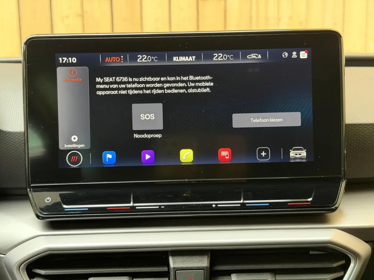 1.5 TSI FR Business Apple CarPlay/Android Auto | Cruise & climate control | LED verlichting | Navigatiesysteem | Rijstrooksensor | Parkeersensoren voor en achter | Trekhaak uitklapbaar