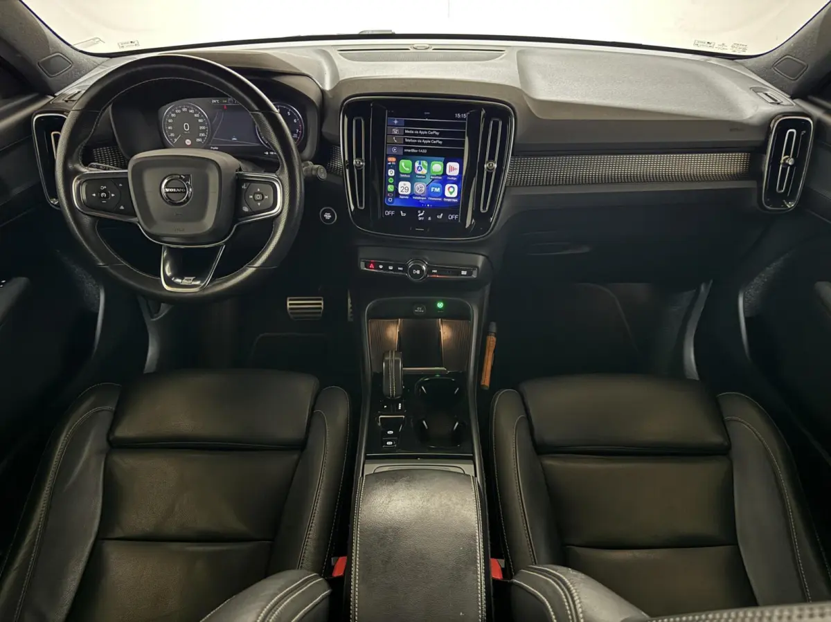 2.0 T4 R-Design Pano Camera Carplay Trekh. NAP