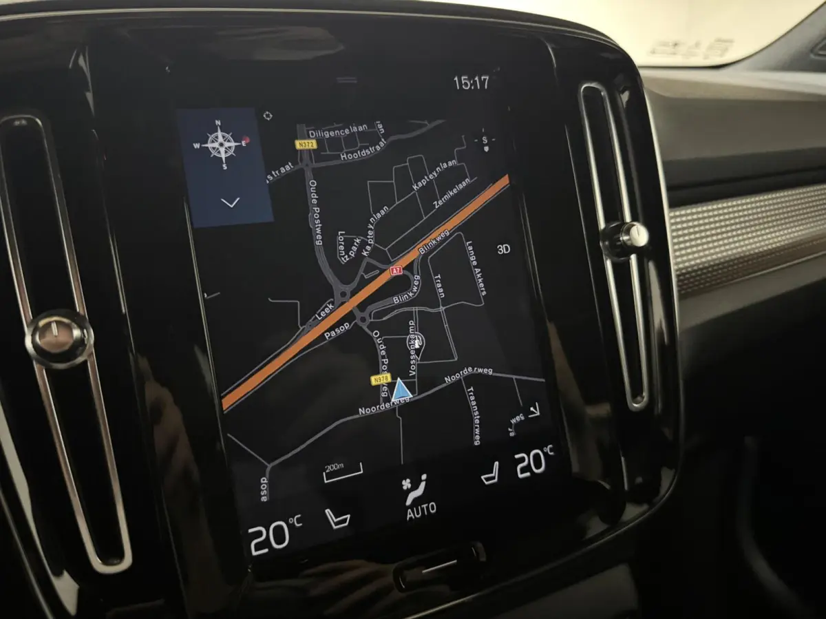 2.0 T4 R-Design Pano Camera Carplay Trekh. NAP