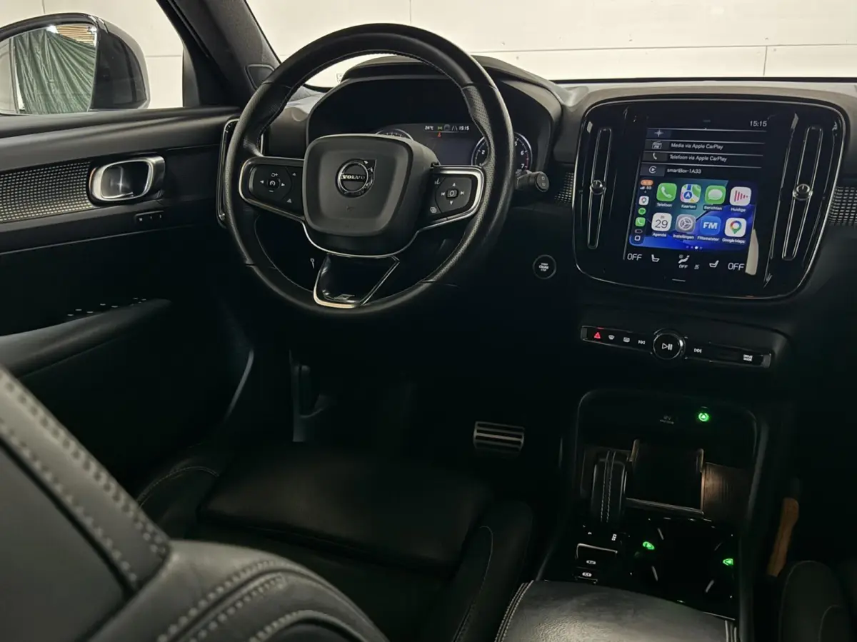 2.0 T4 R-Design Pano Camera Carplay Trekh. NAP