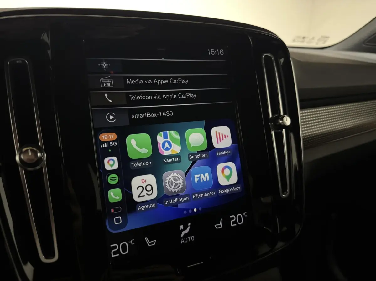 2.0 T4 R-Design Pano Camera Carplay Trekh. NAP