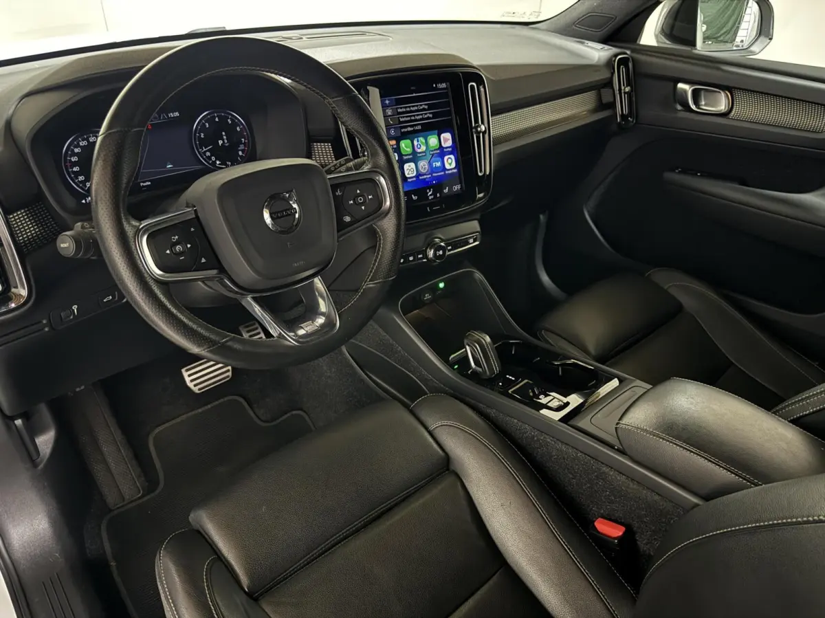 2.0 T4 R-Design Pano Camera Carplay Trekh. NAP