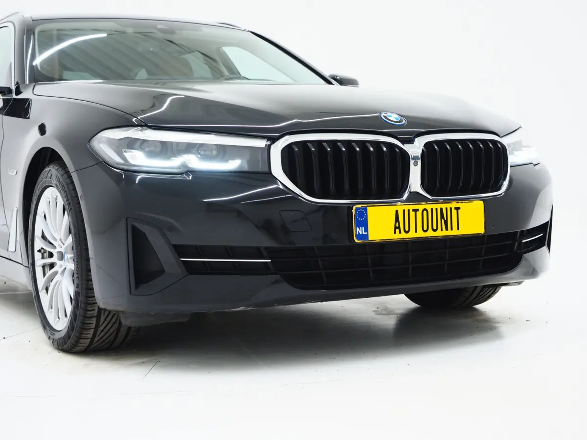 520e | Leder | HUD | Keyless | 360 | Sfeerlicht | Dodehoek | Stoelverwarming | Carplay
