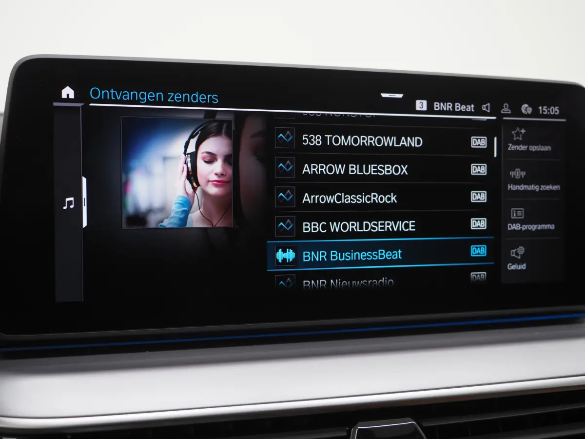 520e | Leder | HUD | Keyless | 360 | Sfeerlicht | Dodehoek | Stoelverwarming | Carplay