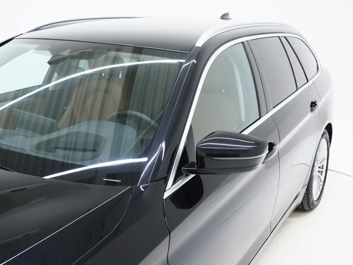 520e | Leder | HUD | Keyless | 360 | Sfeerlicht | Dodehoek | Stoelverwarming | Carplay