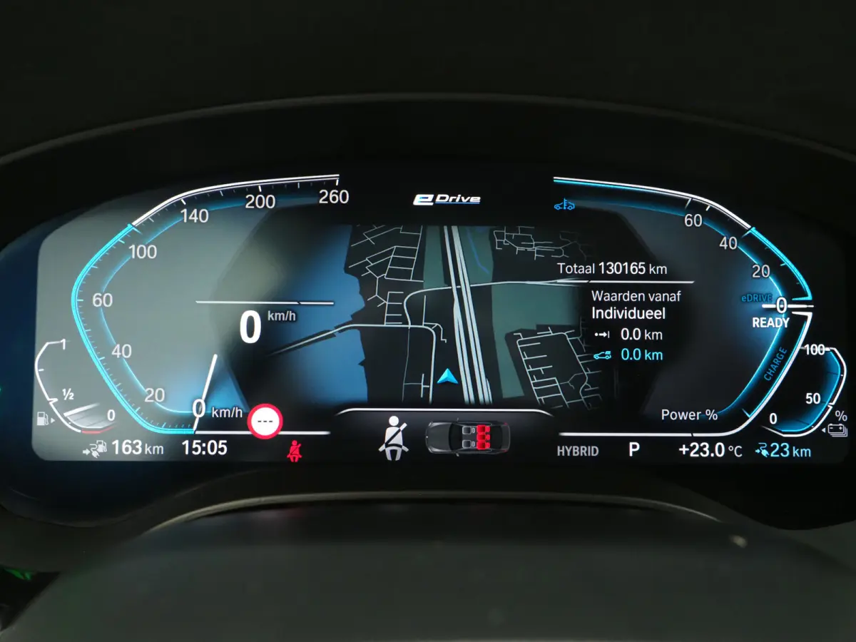 520e | Leder | HUD | Keyless | 360 | Sfeerlicht | Dodehoek | Stoelverwarming | Carplay
