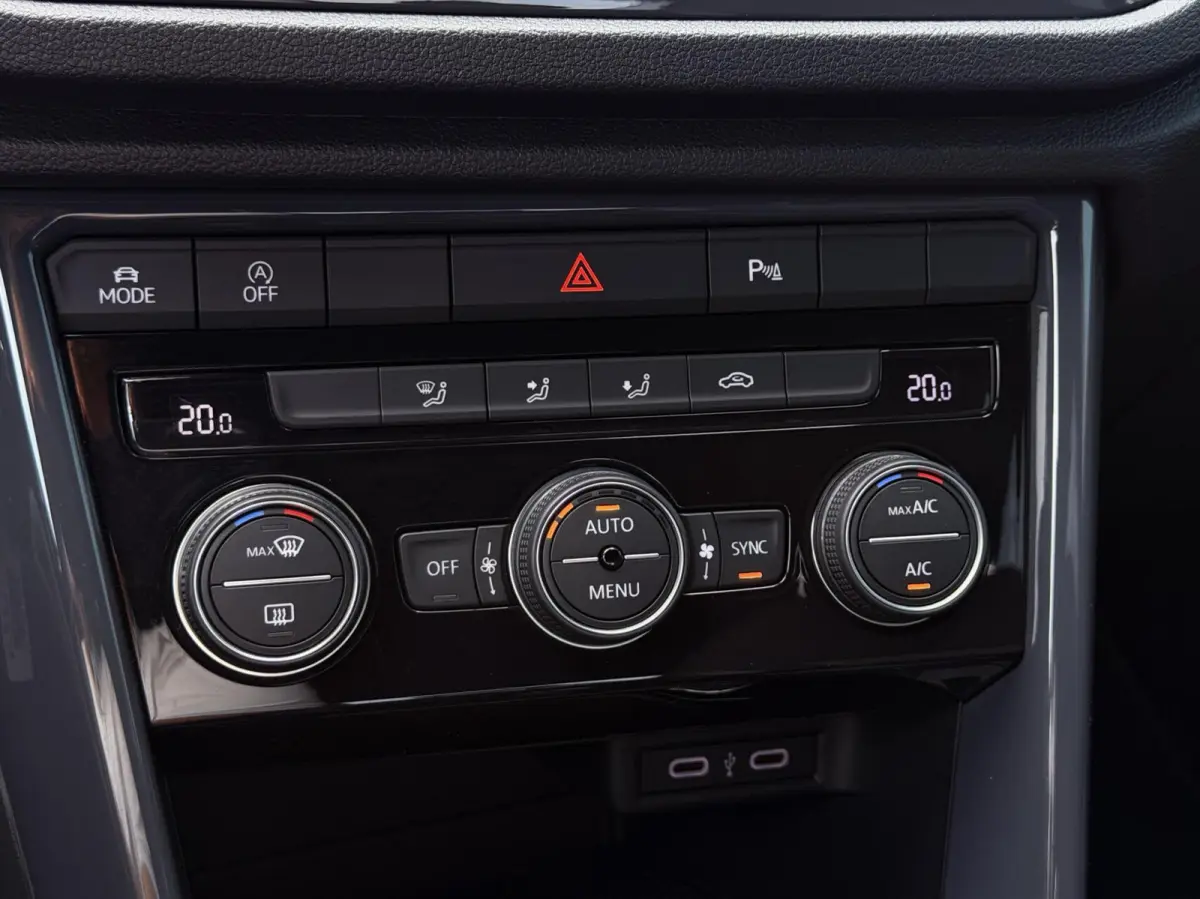 1.5 TSI 150PK! Sport+ TREKH. | CARPLAY | ADAPT.CRUISE | CAM | DIGI.DASHB | PDC | NAV | LED | PDC | LMV'17