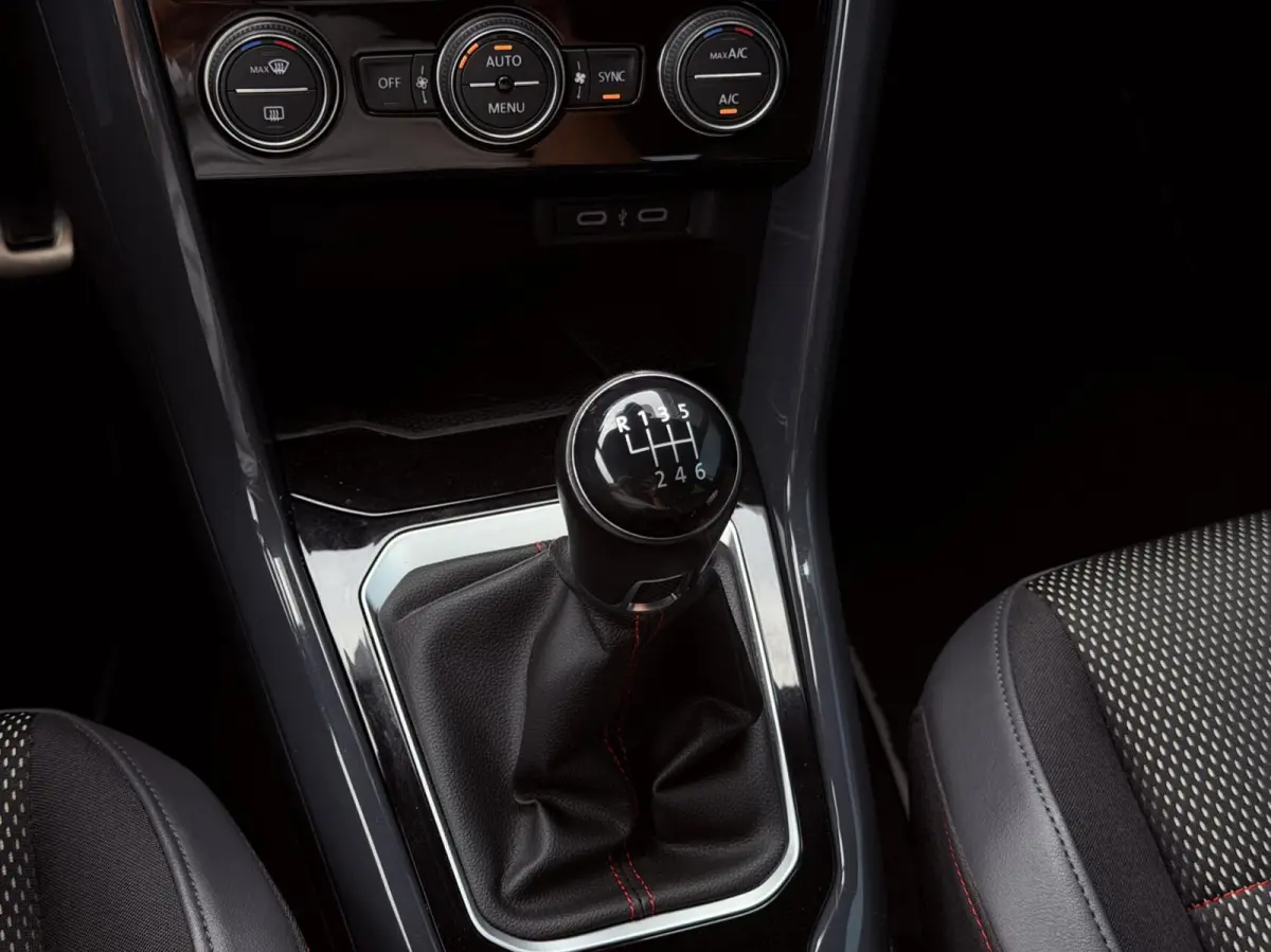 1.5 TSI 150PK! Sport+ TREKH. | CARPLAY | ADAPT.CRUISE | CAM | DIGI.DASHB | PDC | NAV | LED | PDC | LMV'17