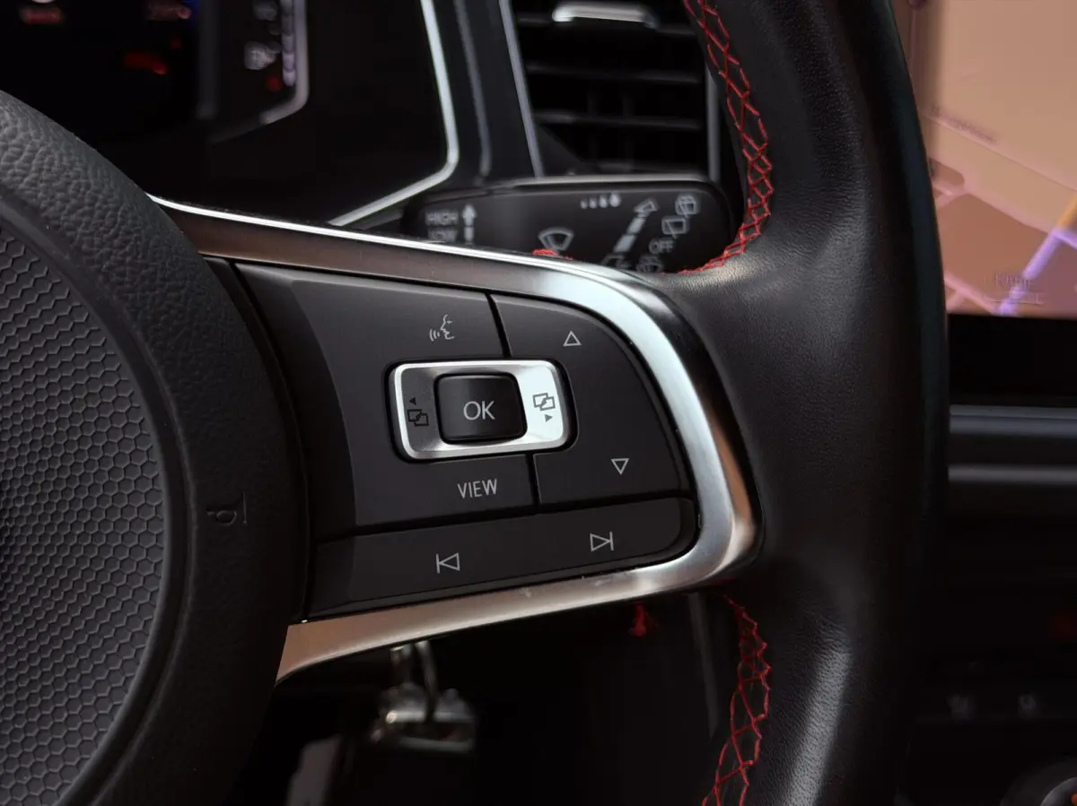1.5 TSI 150PK! Sport+ TREKH. | CARPLAY | ADAPT.CRUISE | CAM | DIGI.DASHB | PDC | NAV | LED | PDC | LMV'17