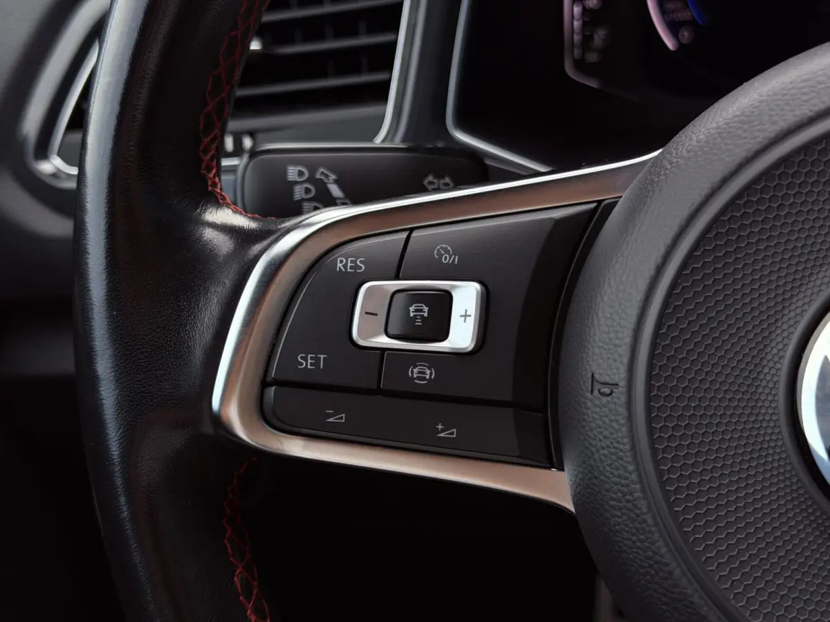 1.5 TSI 150PK! Sport+ TREKH. | CARPLAY | ADAPT.CRUISE | CAM | DIGI.DASHB | PDC | NAV | LED | PDC | LMV'17