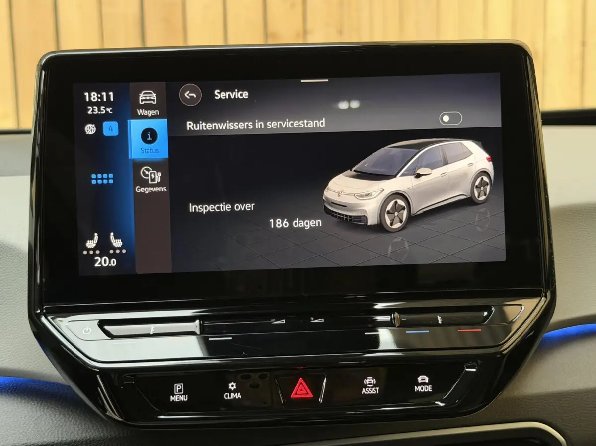 Pro Edition 58 kWh SoH 92,93% | Alcantara/leer bekleding | Adaptieve cruise control | Achteruitrijcamera | Climate control | LED koplampen | Navigatiesysteem | Voorstoelen en stuurverwarming