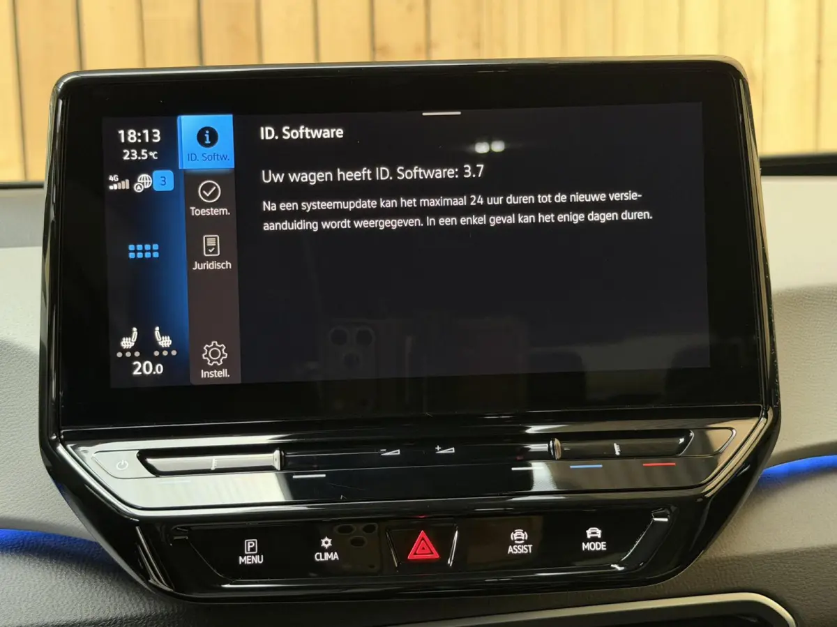 Pro Edition 58 kWh SoH 92,93% | Alcantara/leer bekleding | Adaptieve cruise control | Achteruitrijcamera | Climate control | LED koplampen | Navigatiesysteem | Voorstoelen en stuurverwarming