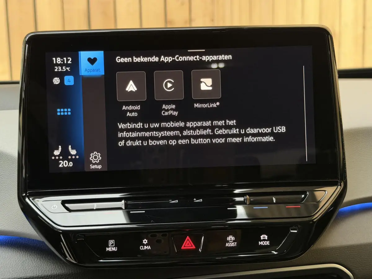 Pro Edition 58 kWh SoH 92,93% | Alcantara/leer bekleding | Adaptieve cruise control | Achteruitrijcamera | Climate control | LED koplampen | Navigatiesysteem | Voorstoelen en stuurverwarming