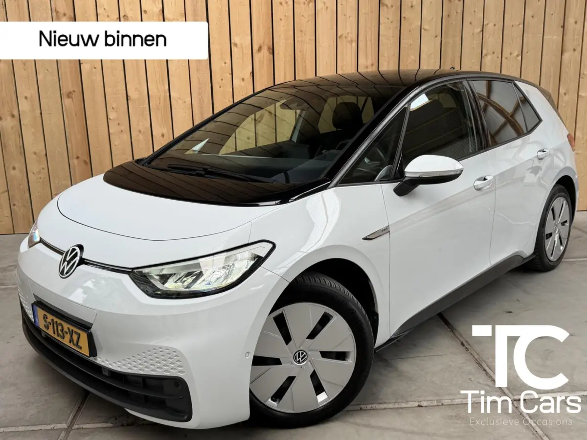 Pro Edition 58 kWh SoH 92,93% | Alcantara/leer bekleding | Adaptieve cruise control | Achteruitrijcamera | Climate control | LED koplampen | Navigatiesysteem | Voorstoelen en stuurverwarming