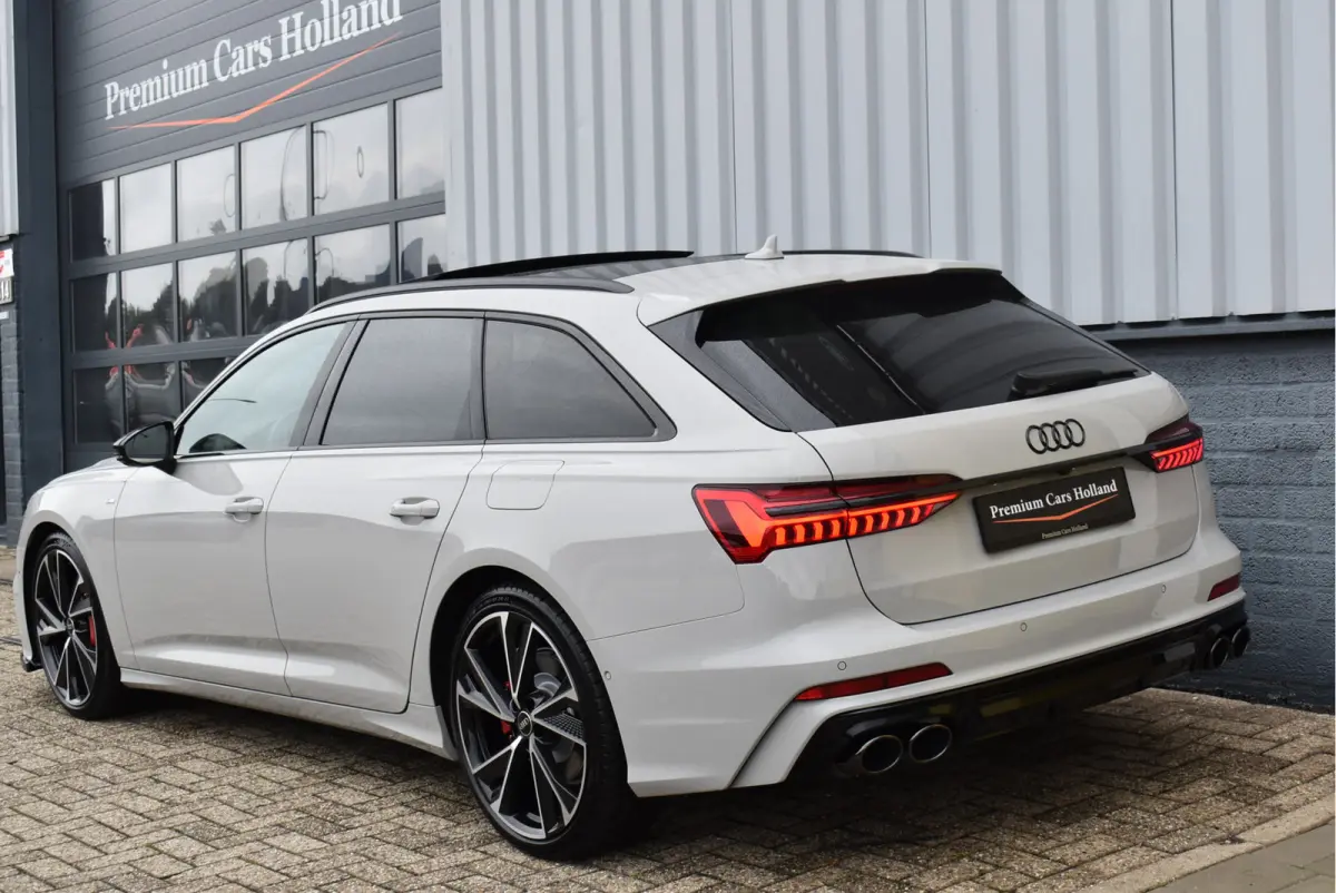 55 TFSI e Quattro Porsche Krijt Grijs Exclusive S-Line Competition 367 Pk Pano RS-Stoel Soft-Close S6 21 Inch
