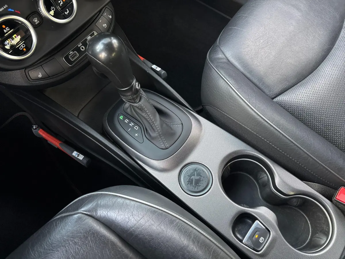 1.3 GSE 150pk Sport | Lederen Bekleding | Climate Control | Cruise Control | LMV 18" | Navigatie | Camera | Parkeersensoren voor + achter |