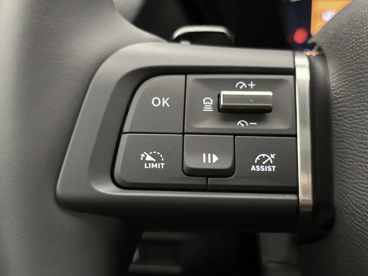 1.6 Plug-in Hybrid 225 Hypnos | Adaptieve cruise control | Lederen bekleding | Unieke uitvoering | Panoramisch schuif kanteldak | 360 camera |