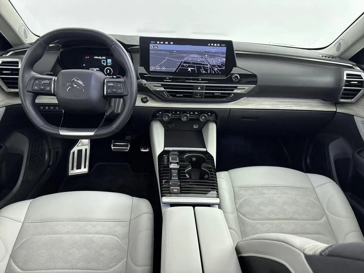 1.6 Plug-in Hybrid 225 Hypnos | Adaptieve cruise control | Lederen bekleding | Unieke uitvoering | Panoramisch schuif kanteldak | 360 camera |