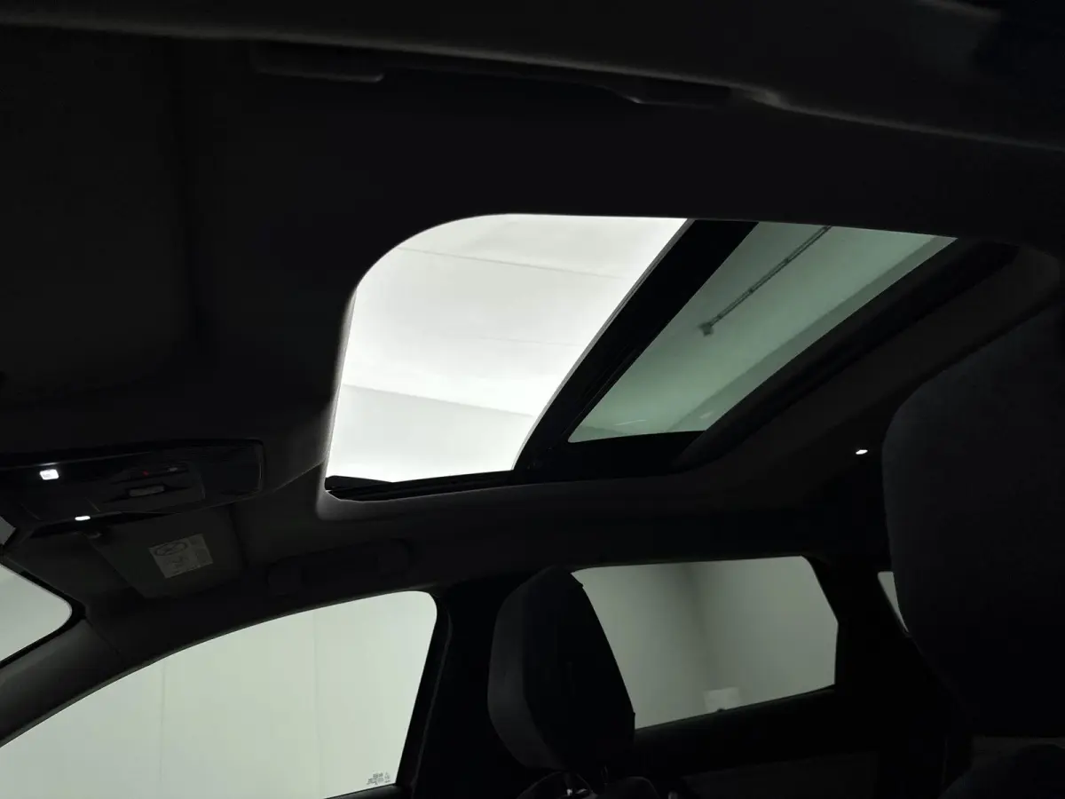 1.6 Plug-in Hybrid 225 Hypnos | Adaptieve cruise control | Lederen bekleding | Unieke uitvoering | Panoramisch schuif kanteldak | 360 camera |
