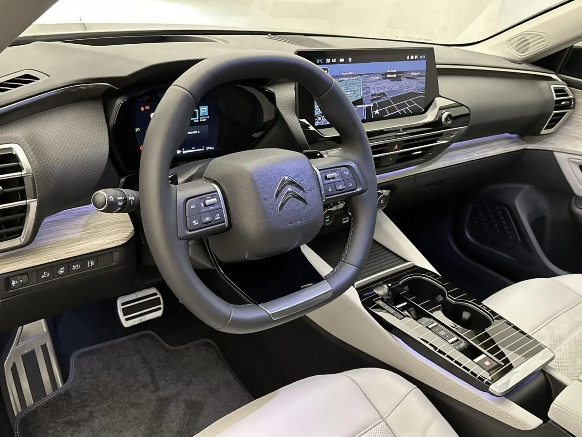 1.6 Plug-in Hybrid 225 Hypnos | Adaptieve cruise control | Lederen bekleding | Unieke uitvoering | Panoramisch schuif kanteldak | 360 camera |
