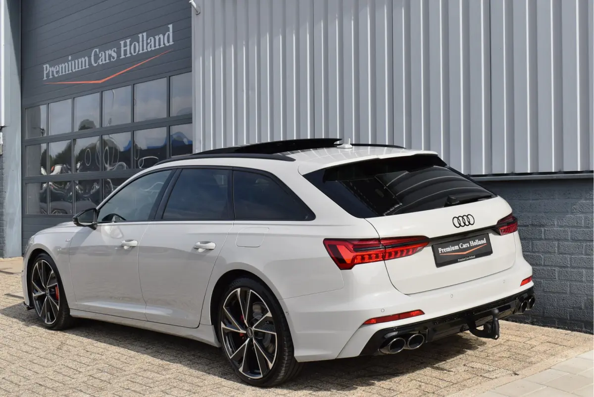 55 TFSI e Quattro Porsche Krijt Grijs Exclusive S-Line Competition 367 Pk Pano RS-Stoel Soft-Close S6 21 Inch