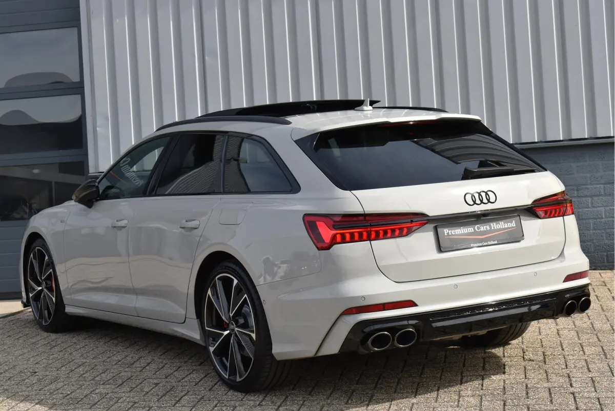 55 TFSI e Quattro Porsche Krijt Grijs Exclusive S-Line Competition 367 Pk Pano RS-Stoel Soft-Close S6 21 Inch