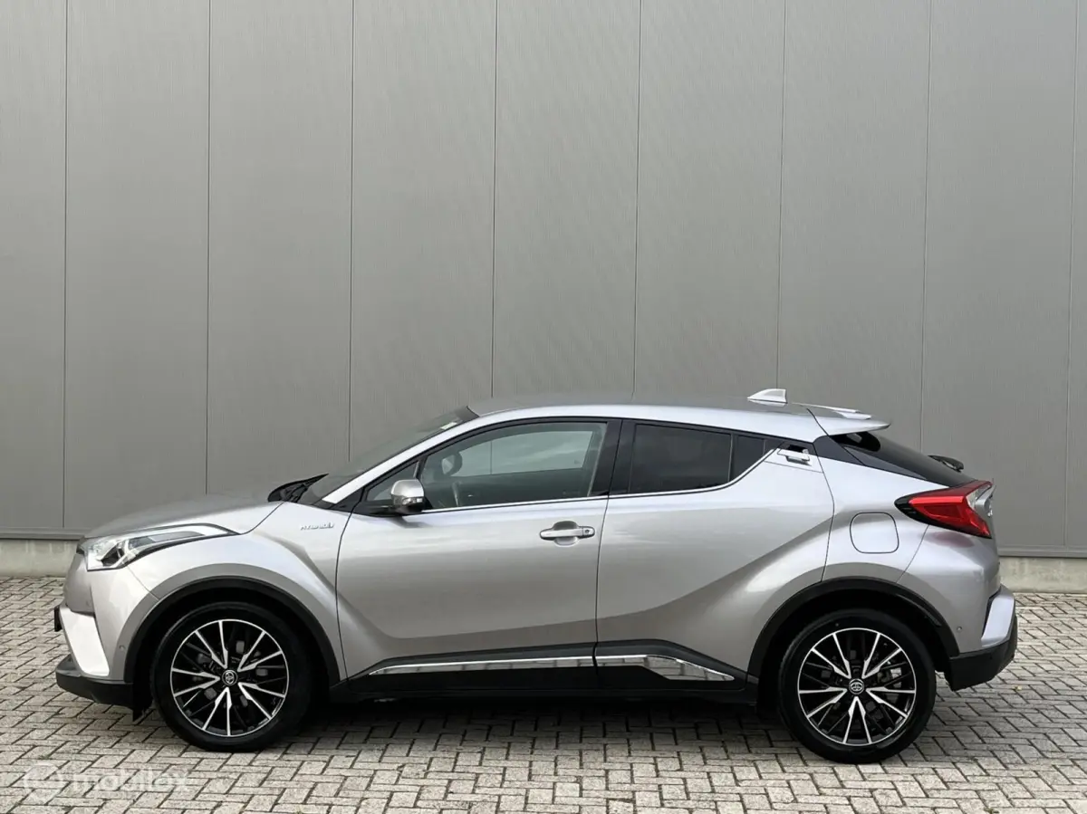 1.8 Hybrid First Edition, Dealer, Trekhaak, Vol!