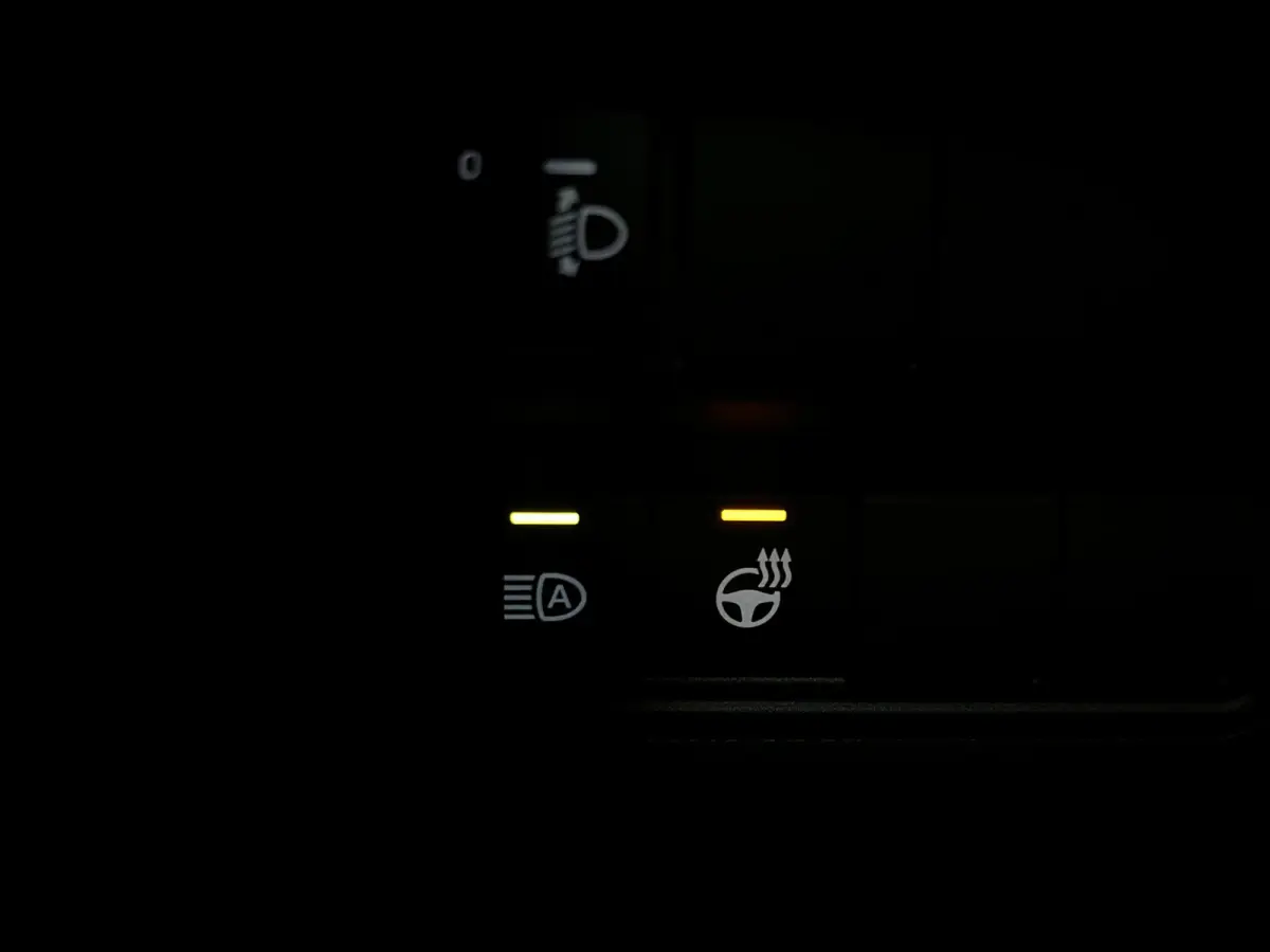 1.5 Hybrid 115 Dynamic | Keyless | Led | PDC