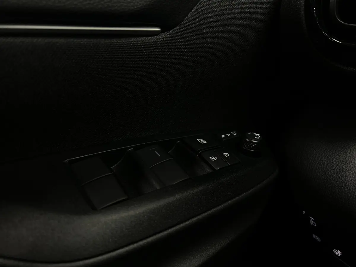 1.5 Hybrid 115 Dynamic | Keyless | Led | PDC