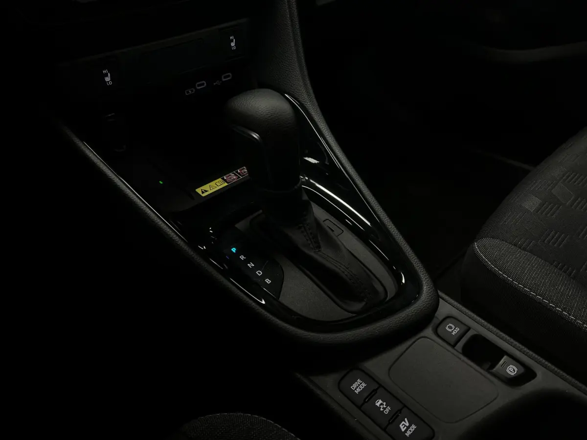 1.5 Hybrid 115 Dynamic | Keyless | Led | PDC