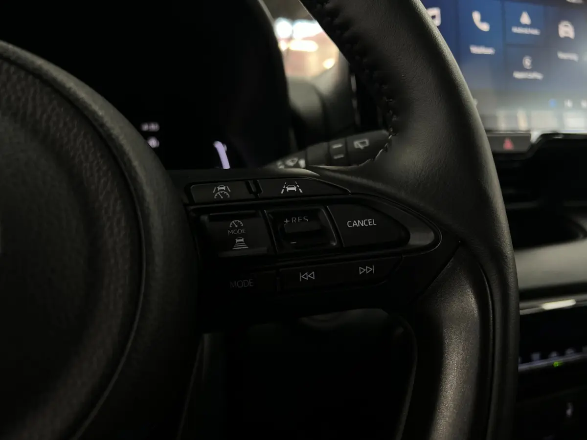1.5 Hybrid 115 Dynamic | Keyless | Led | PDC