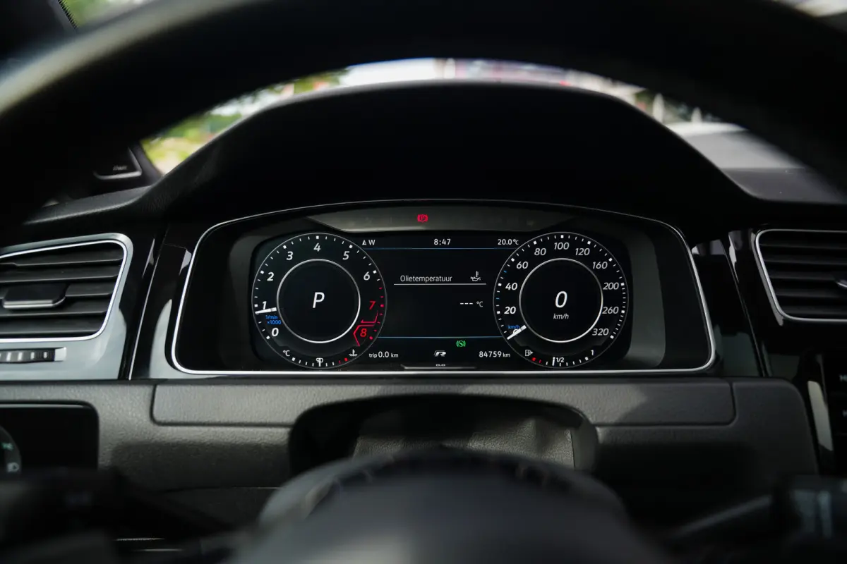 2.0 TSI 301 pk 4Motion R / Akraprovic/ Dynaudio/ ACC/ DCC/ Keyless/ Virtual/ Adapt.Cruise/ Pano-Dak/ Downpipe/ Camera/ 19''LMV